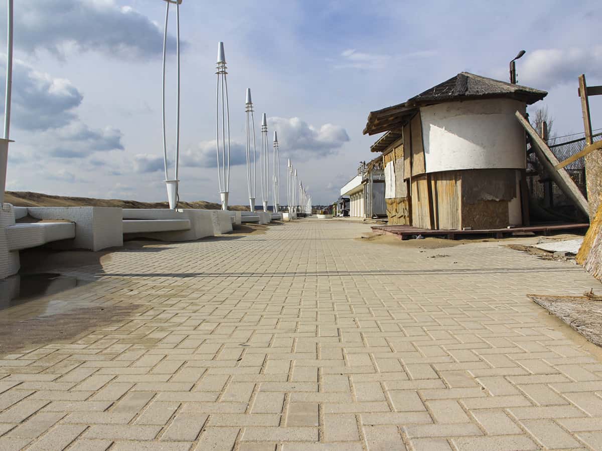 Брусчатка Пальм Авеню в Коблево