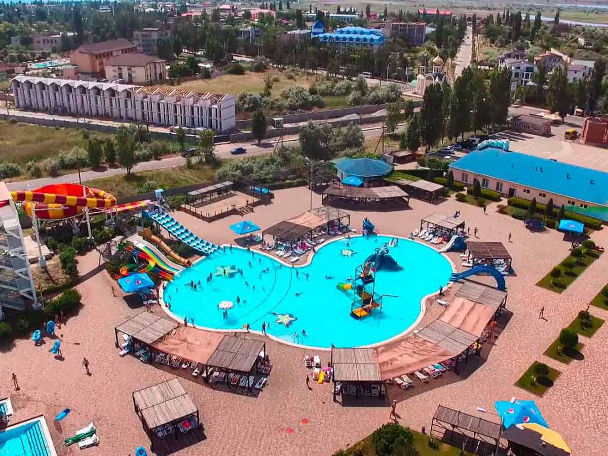Аквапарк вид с птичьего полета