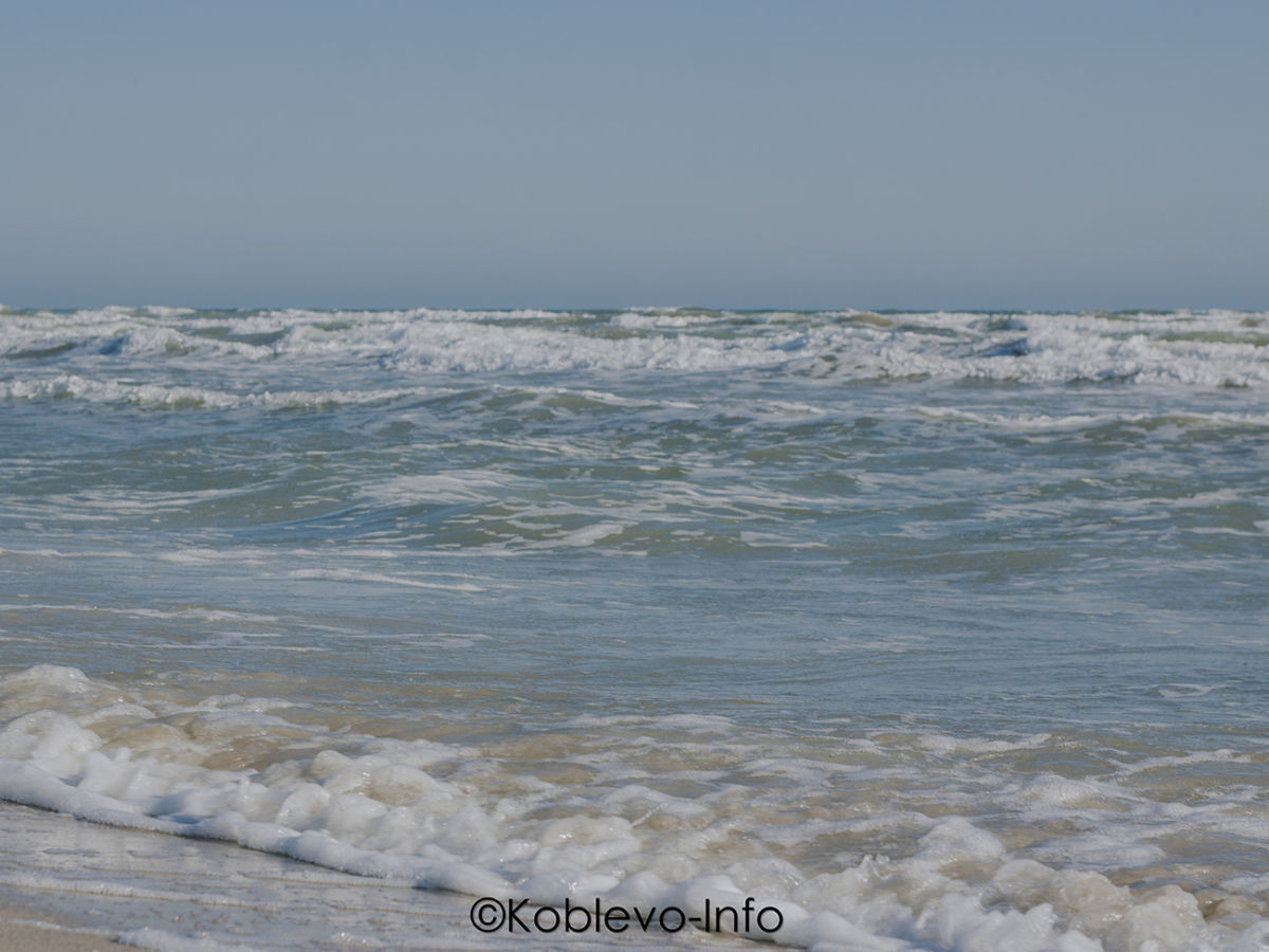 Пляжи Николаевских баз в Коблево фото