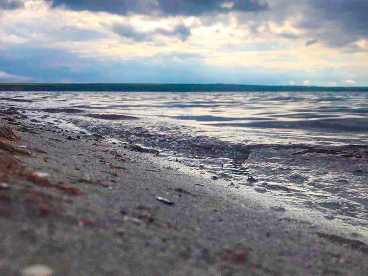 волны и вода