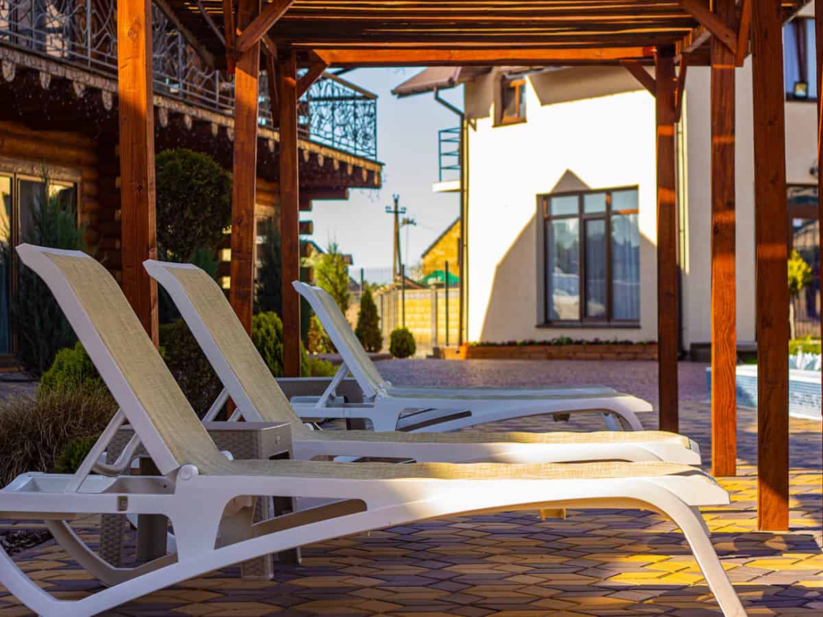 бассейн в отеле Эко Черное Море