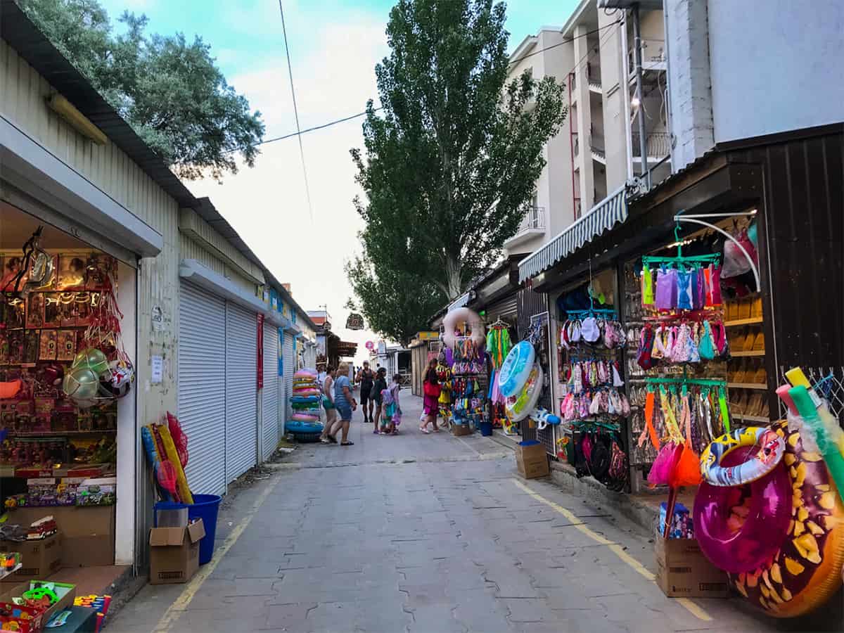 сувенирная аллея сегодня в Коблево