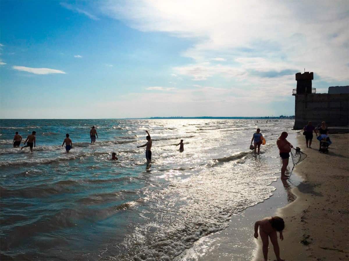 отдыхающие на море в Коблево