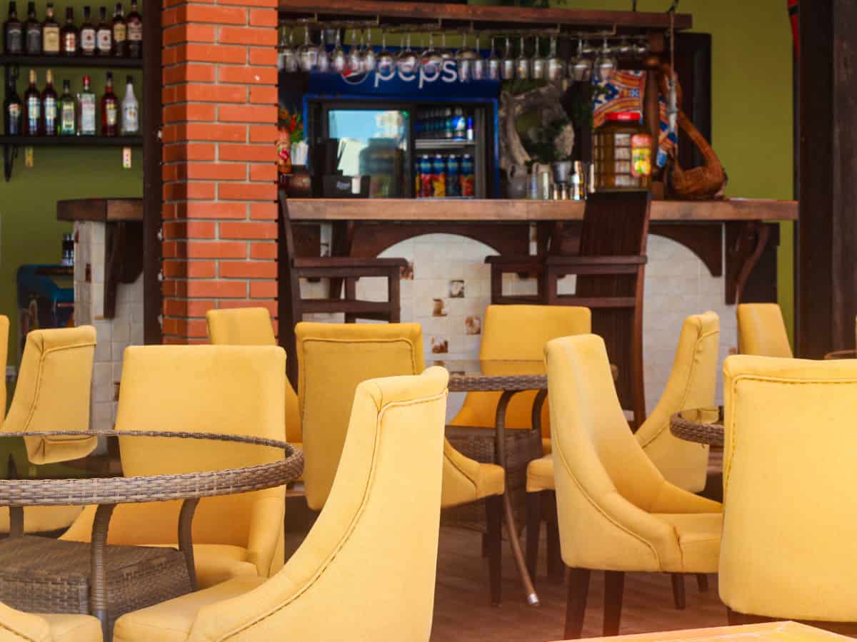 Открытая терасса ресторана Глечик