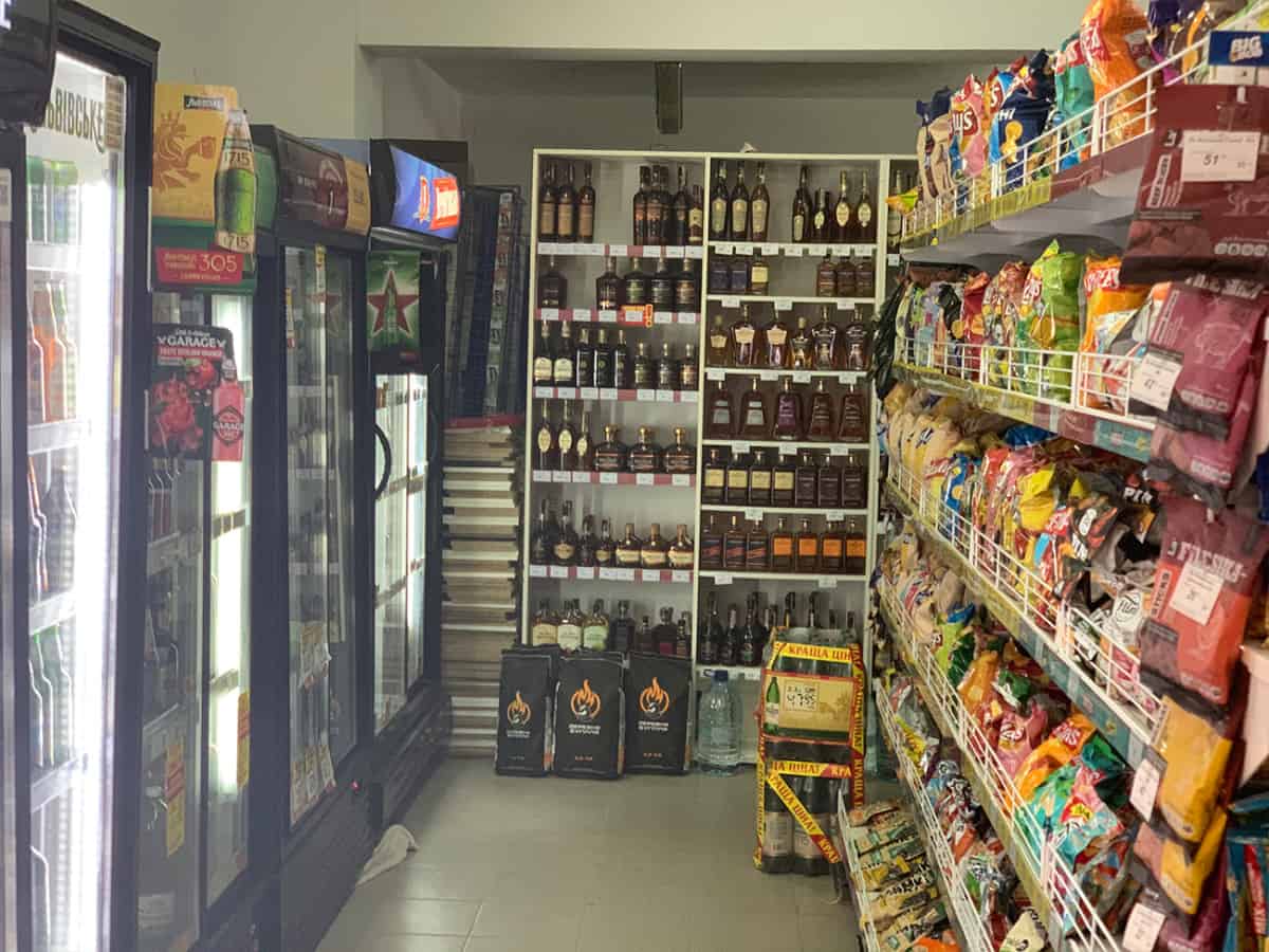 Отдел с алкоголем в ТЦ Дюк 24 часа в Коблево