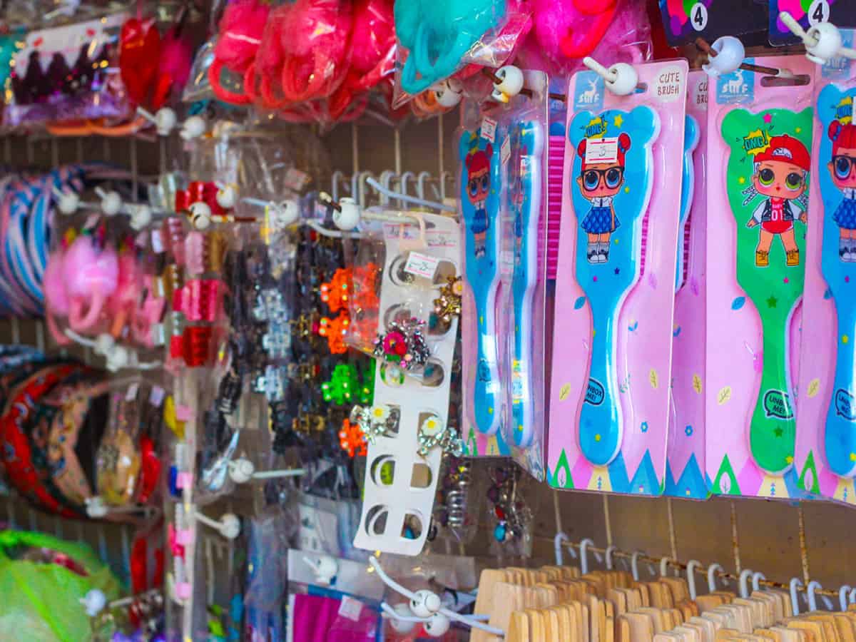 Ассортимент товаров для девочек Коблево