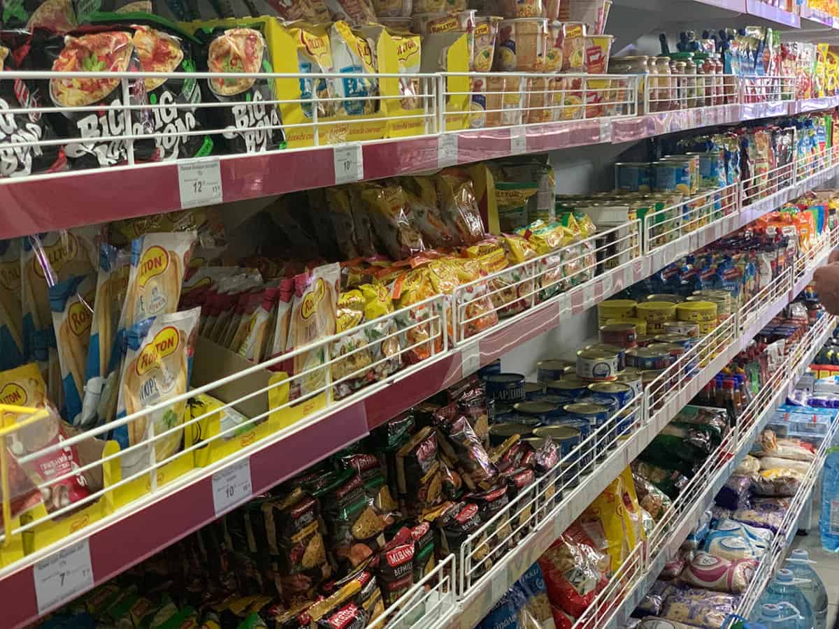 Ассортимент продуктов быстрого приготовления в Коблево