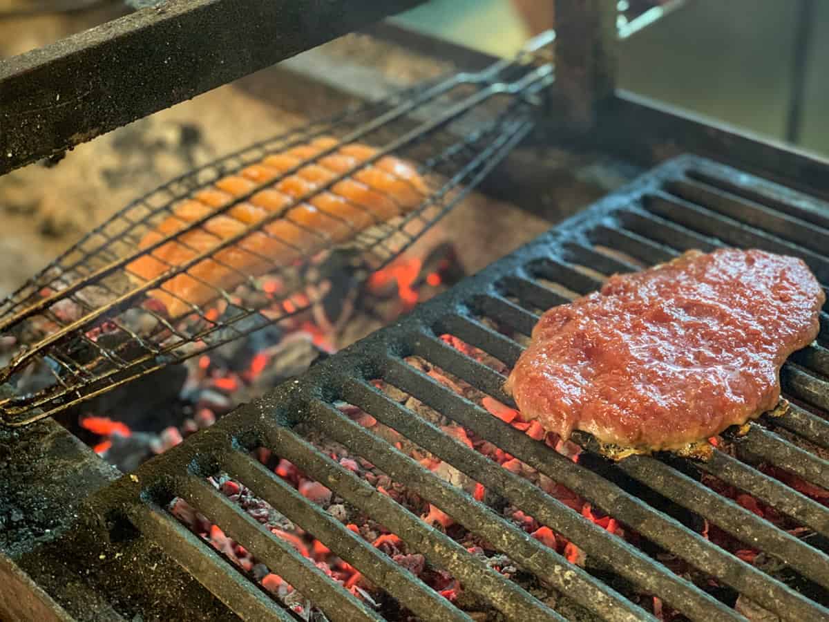 Где в Коблево поесть мясо на гриле