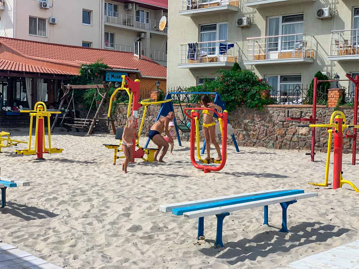 Площадка на пляже Дельфин в Коблево 16.07.2020