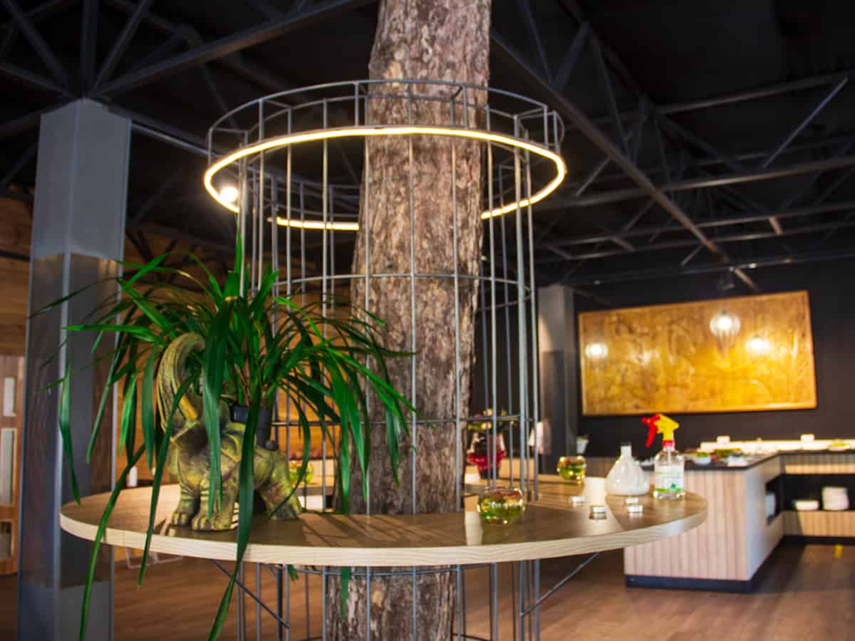 Ресторан Кин Дза Дза в Коблево атмосфера