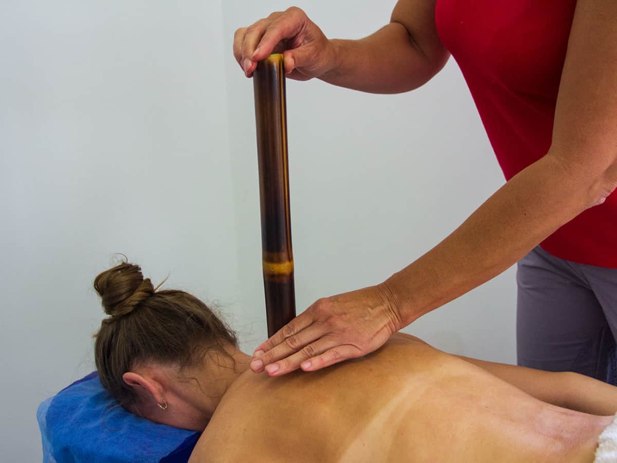 массаж в Коблево бамбуковые палочки