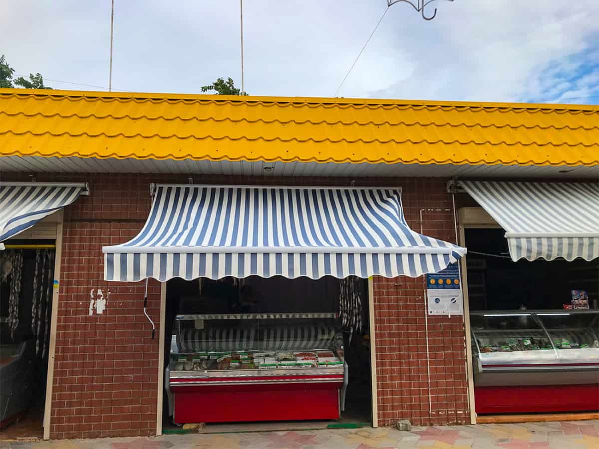 Морепродукты на Фестивальной аллее в Коблево