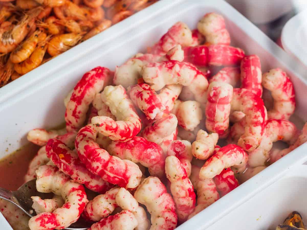 Морепродукты на Фестивальной аллее в Коблево