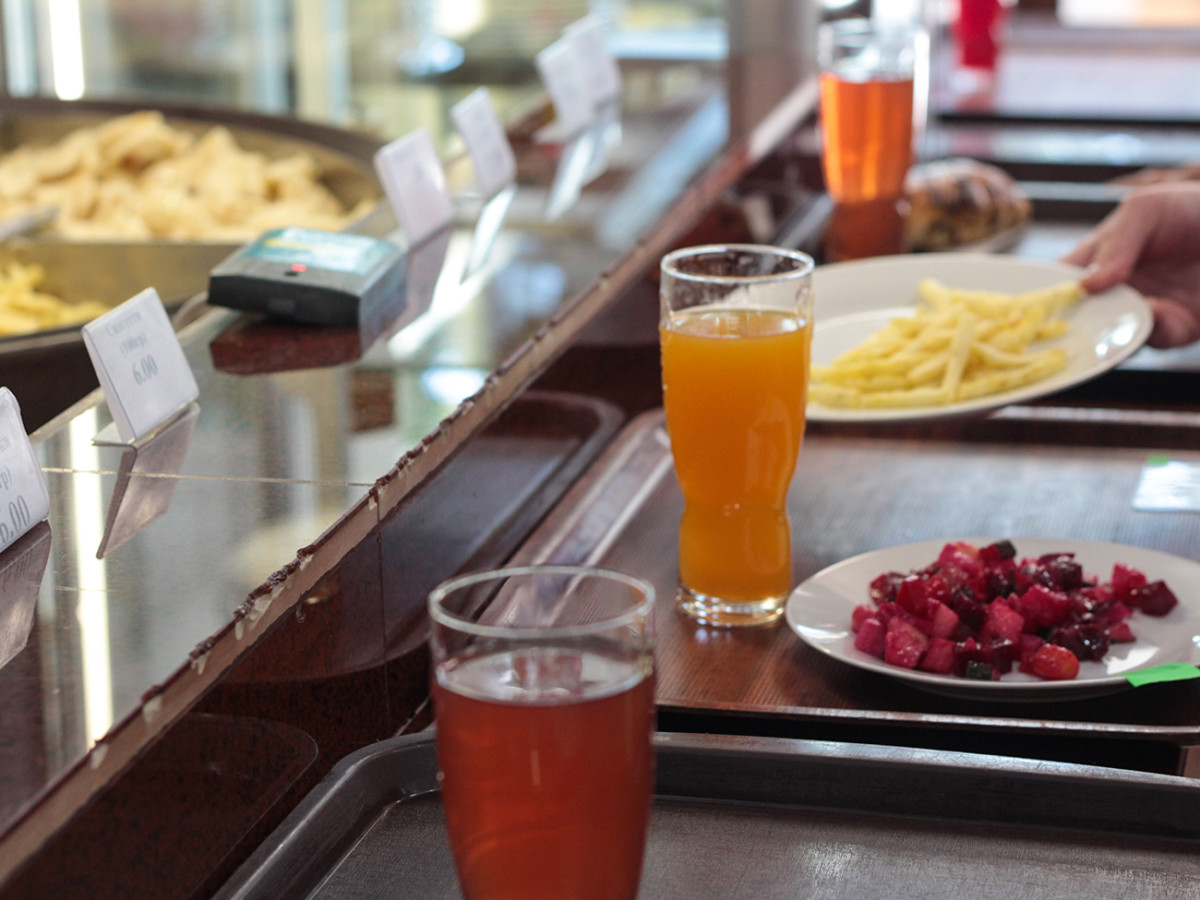 Кафе Бразил в Коблево линия раздачи