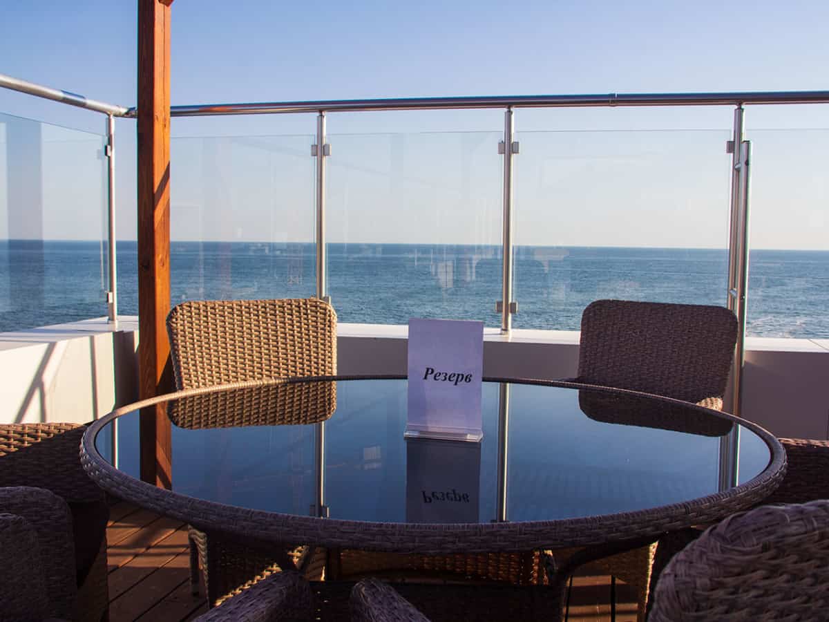 Резерв столика в ресторане на крыше отеля Де Ла Вита в Коблево