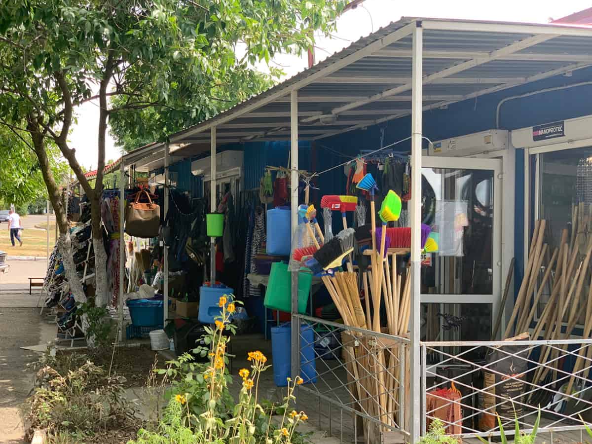 Рынок в селе Коблево ассортимент товаров для дома