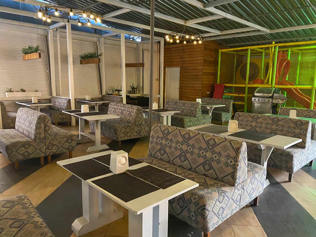 Атмосфера в караоке на Акватории вкуса в Коблево