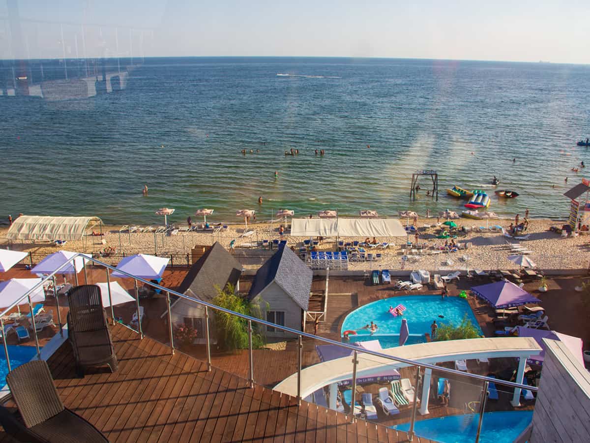 Вид из ресторана Небо на крыше отеля Де Ла Вита в Коблево