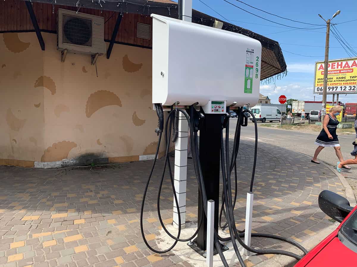 Зарядное устройство для слектроавтомобилей в Коблево