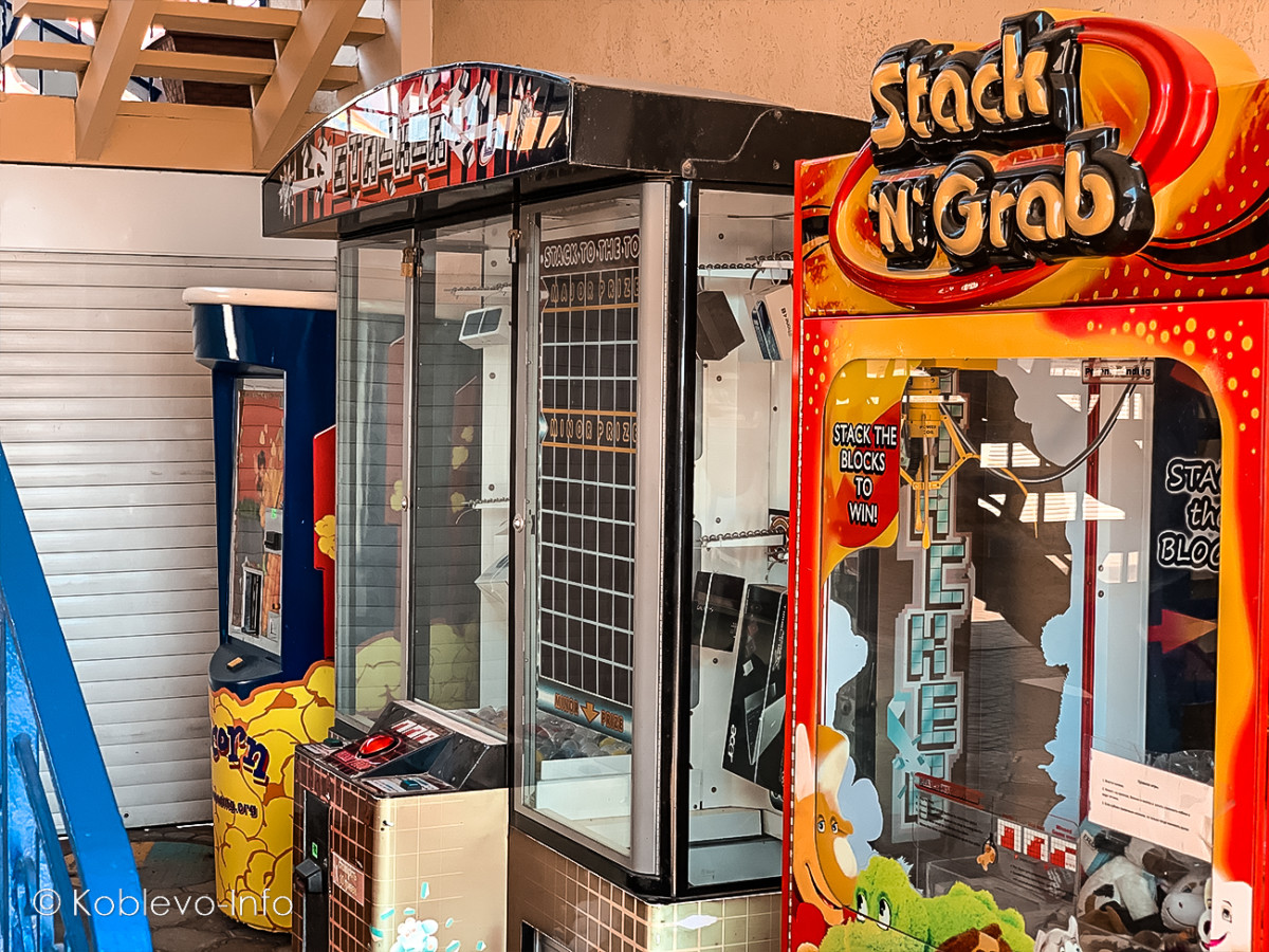 Парк аттракционов Преображенский в Коблево. Игровые автоматы