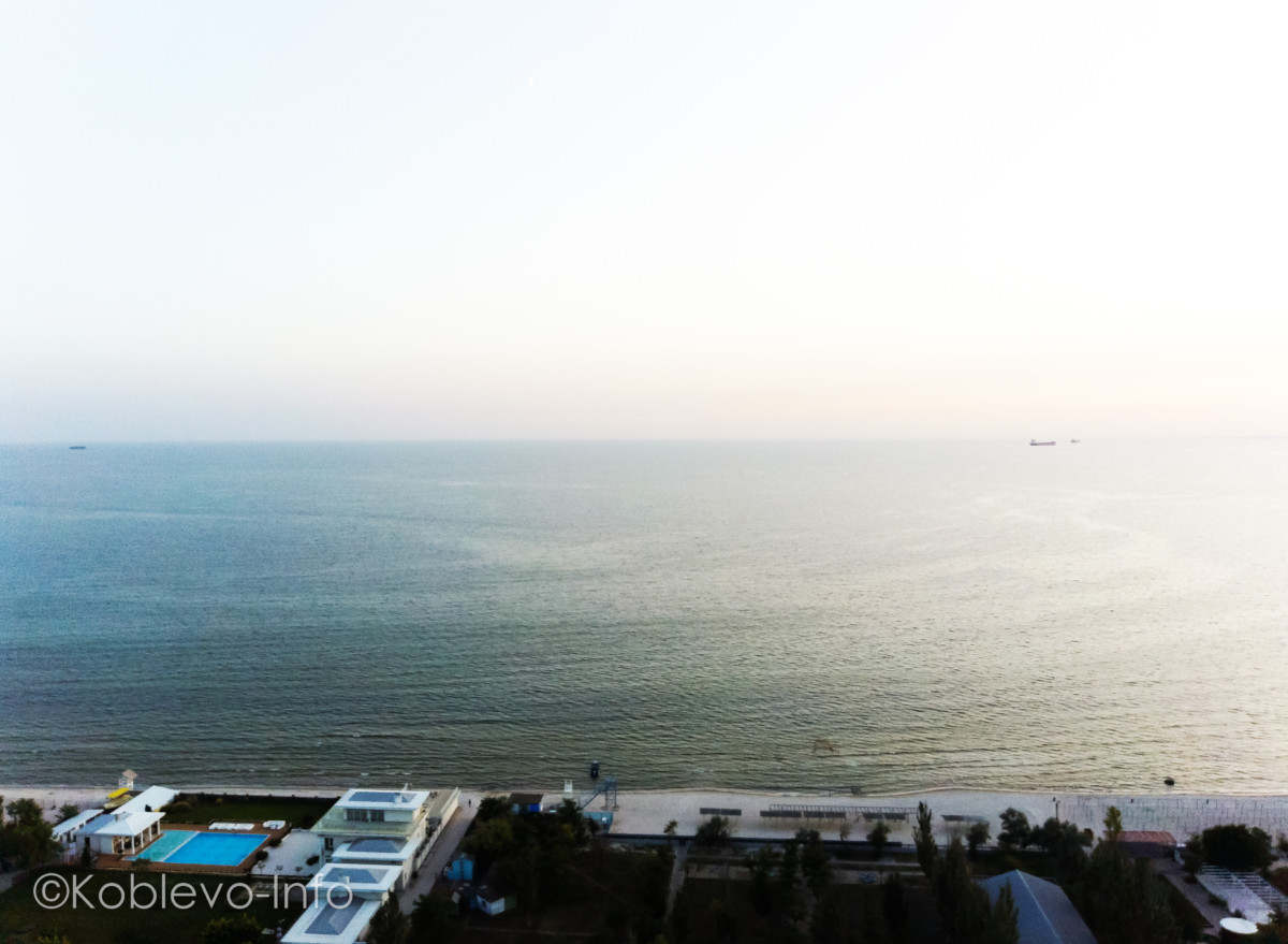 Вид на Черное море в Коблево с высоты