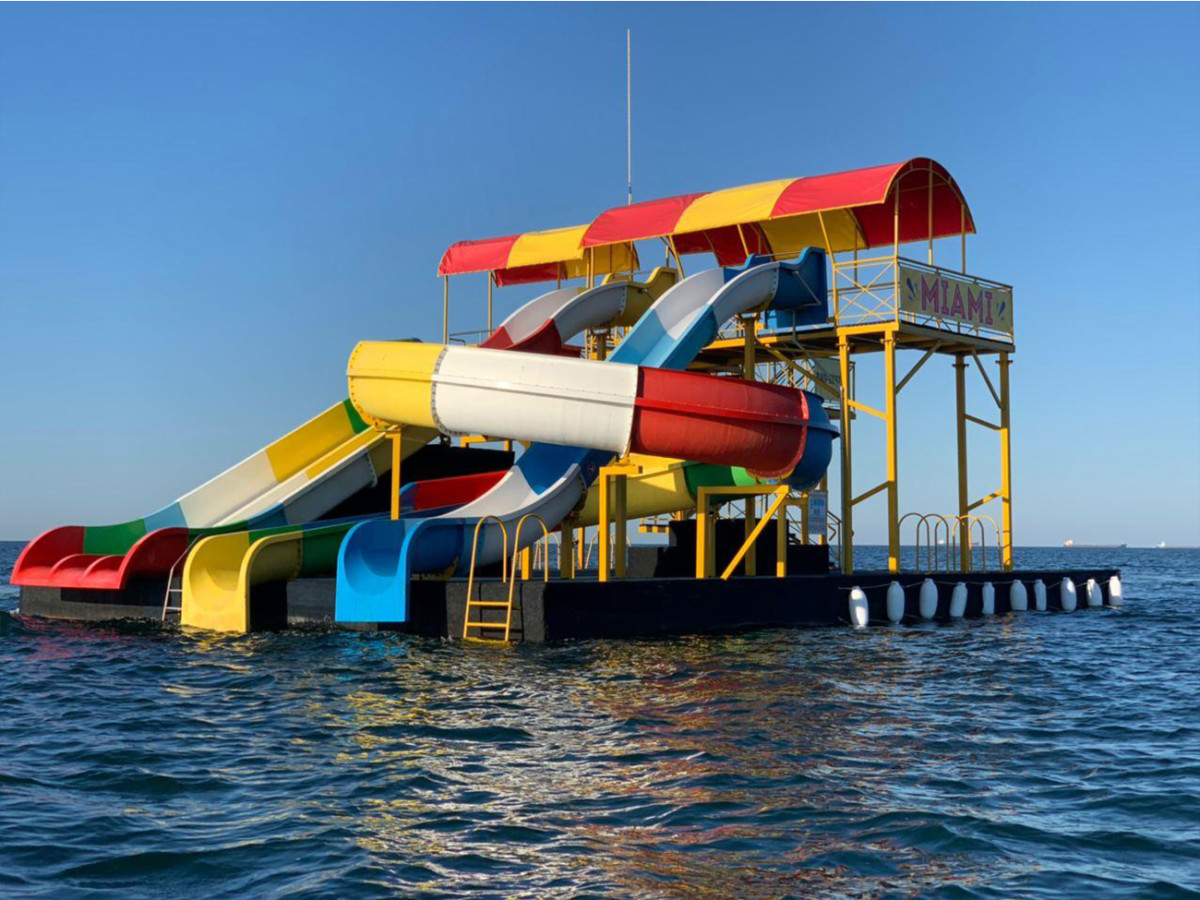 Остров развлечений в море Коблево