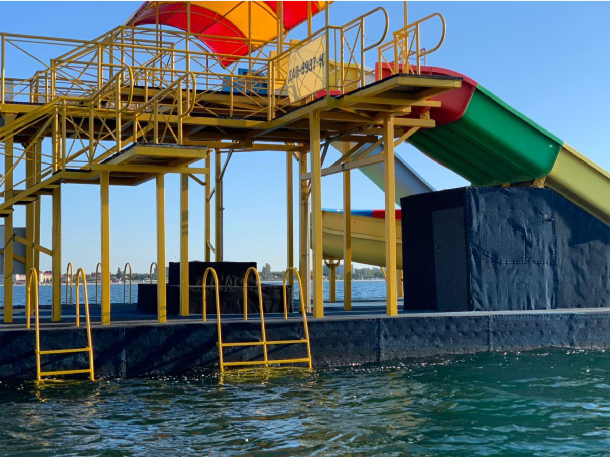 Горки в море в Коблево