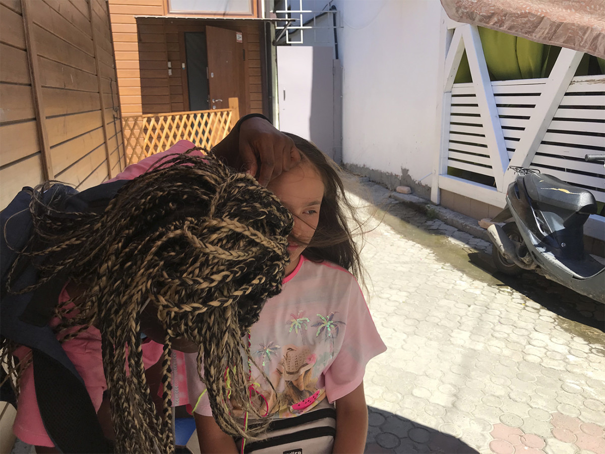 Плетение косичек в Коблево