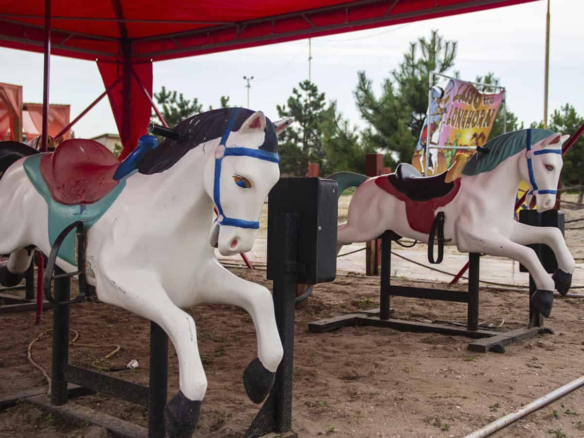 Детские аттракционы в Родео парке в Коблево