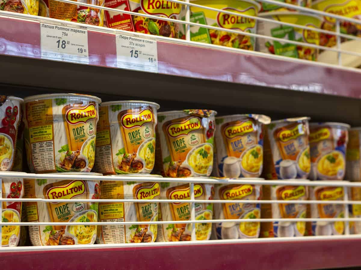 Ассортимент еды быстрого приготовления в Коблево