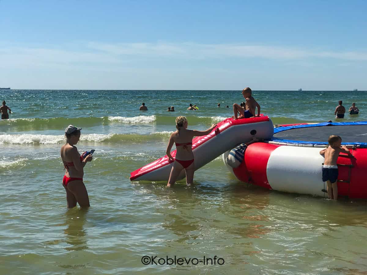 Батут на воде в Коблево