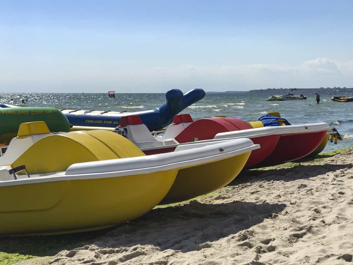 Катамаран на прокат в Коблево