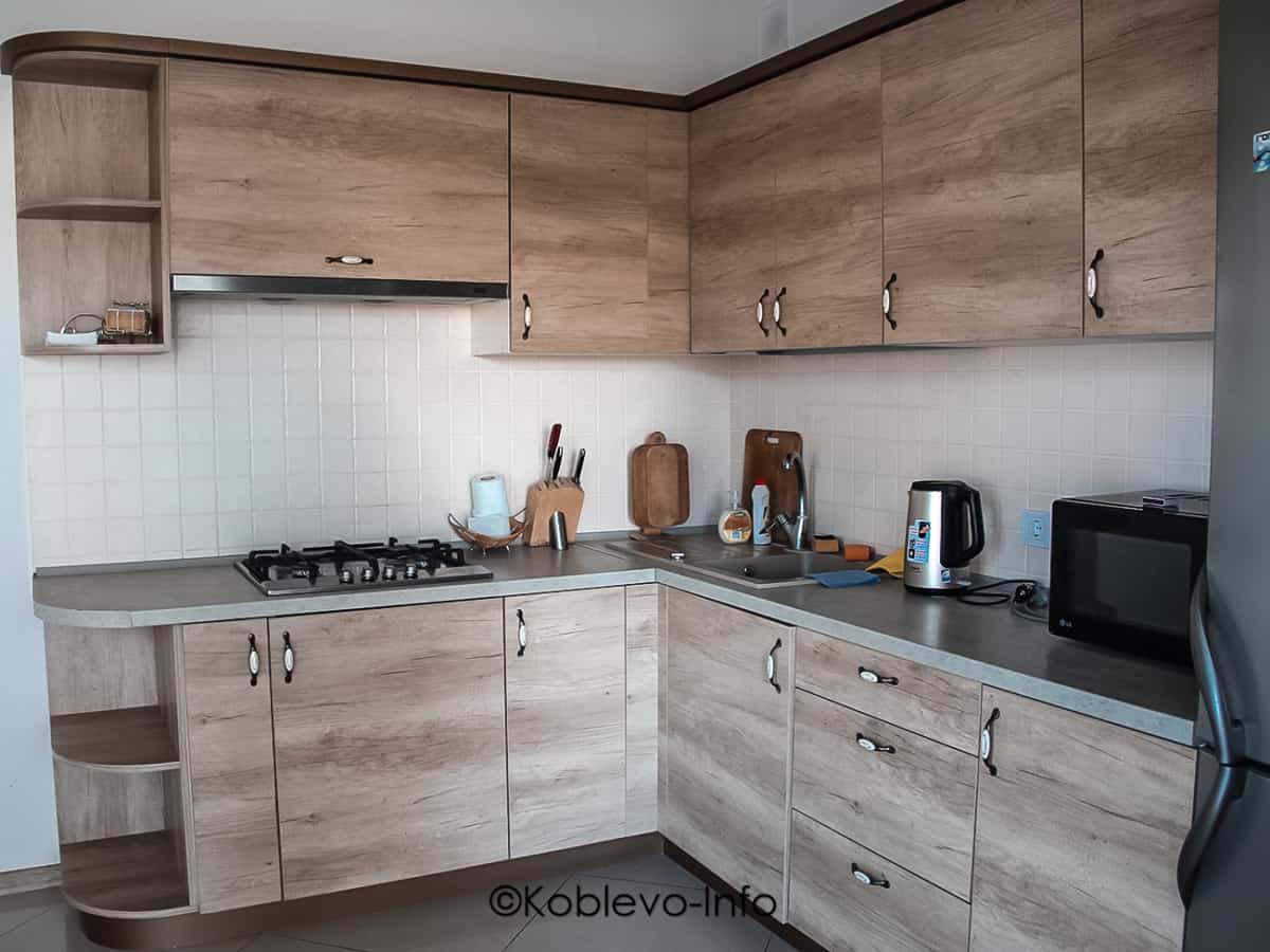 Частный сектор и дома с кухней в Коблево. Снять коттедж Сосновый бор в Коблево