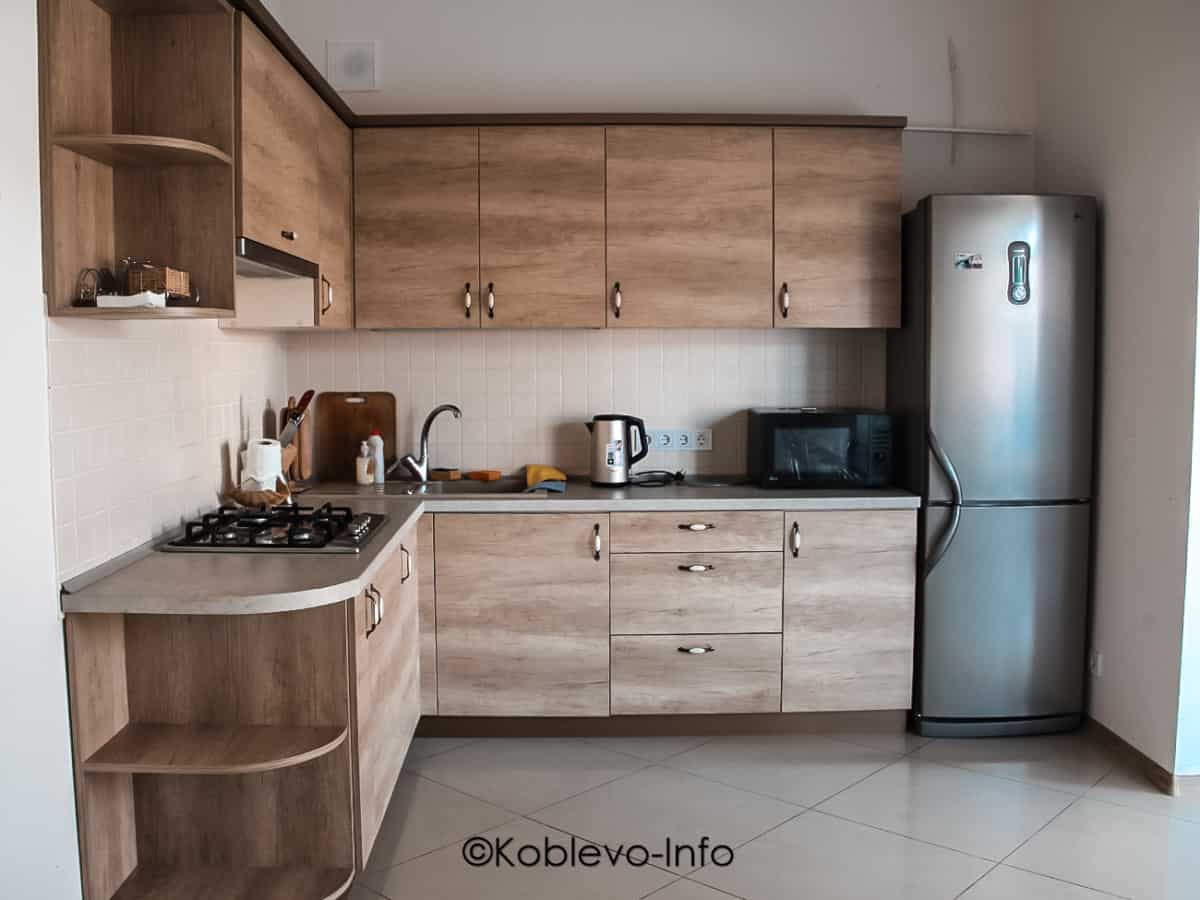 Снять коттедж в сосновом бору с кухней в Коблево