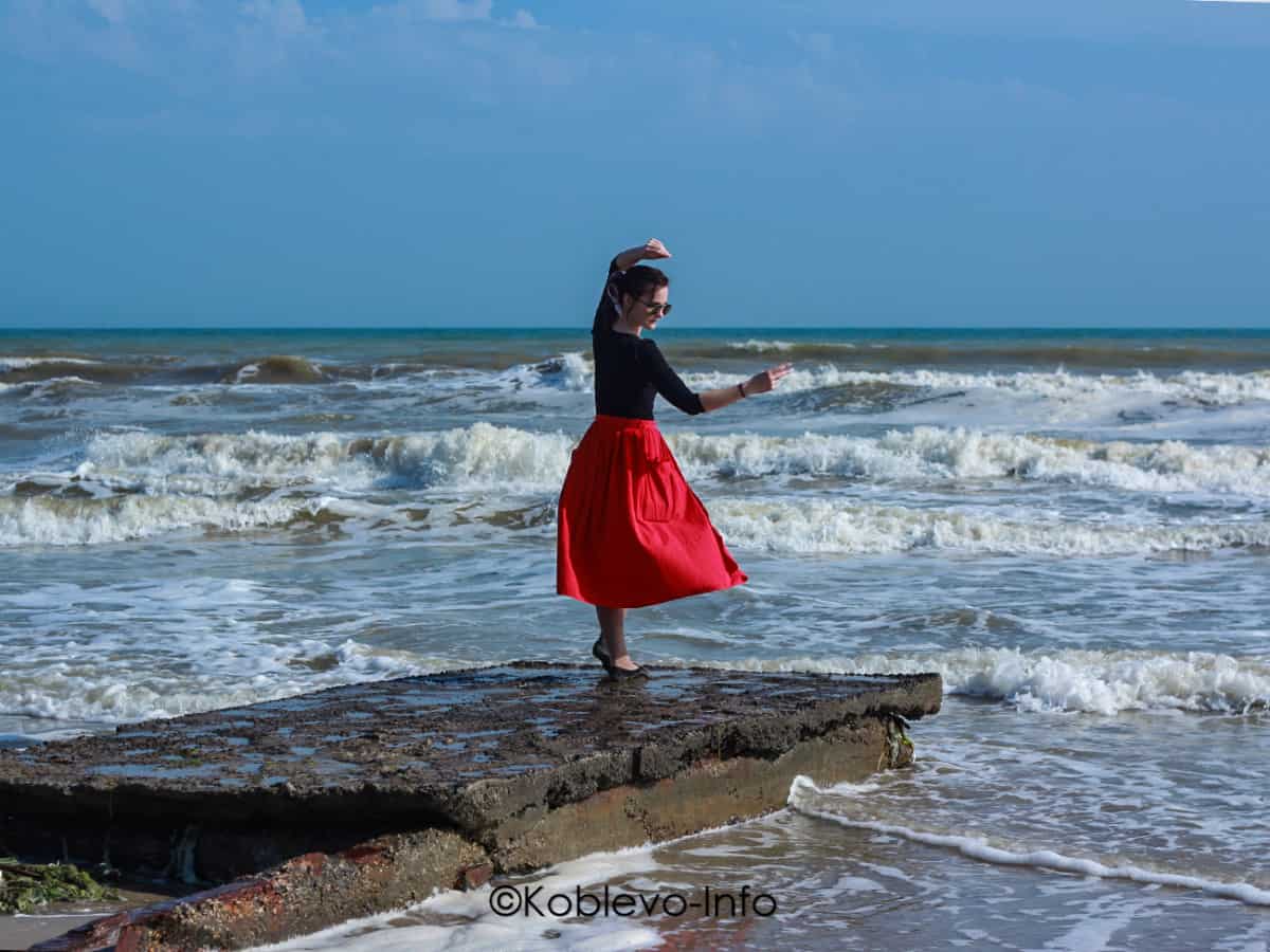 Волны на море в Коблево