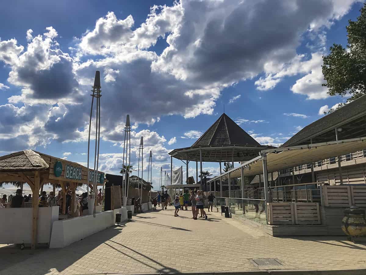 Пляжная аллея в Коблево