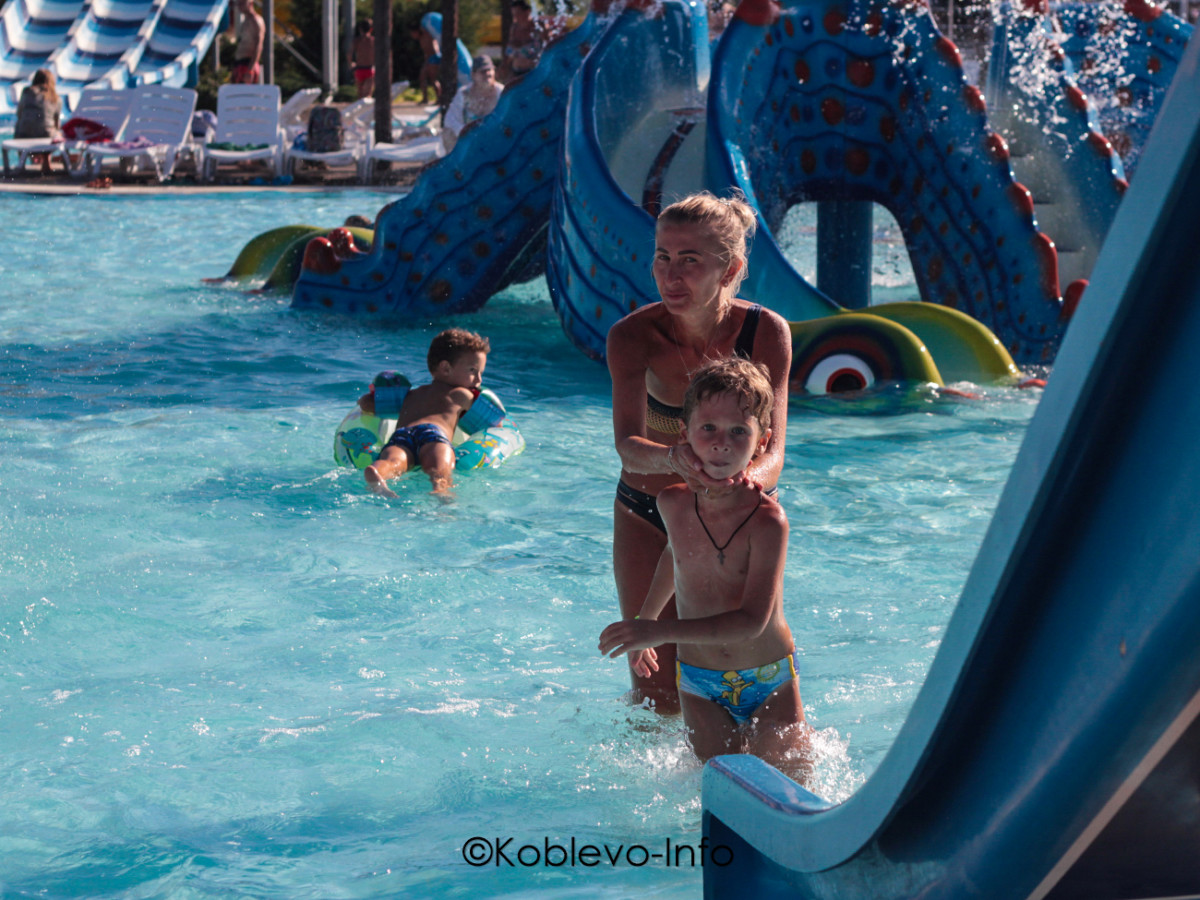 Детский бассейн в аквапарке Коблево