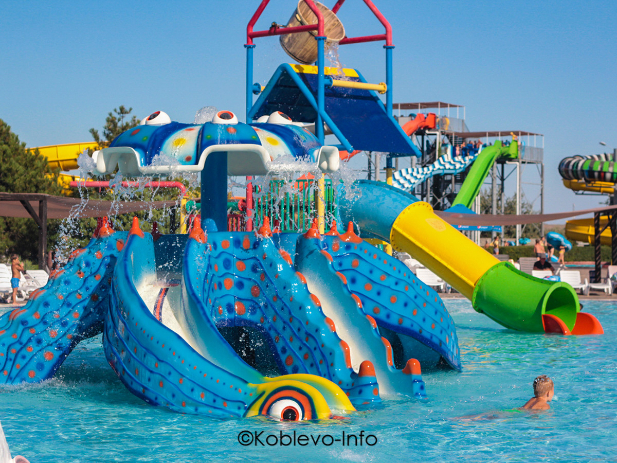 Аттракционы для детей в аквапарке Коблево