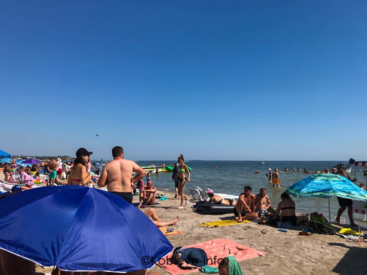 Общественный пляж в Коблево