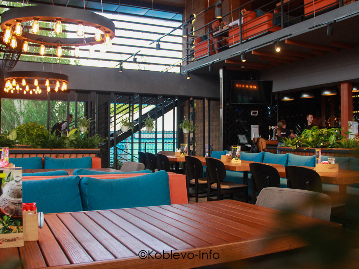 Сеть ресторанов Пицца Стейк в Коблево летом 2021