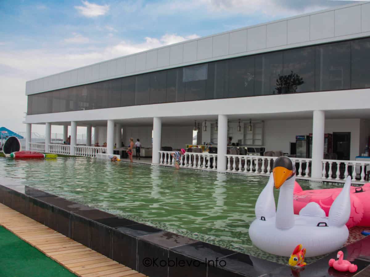 Фото территории отеля Гостевой дом в Коблево