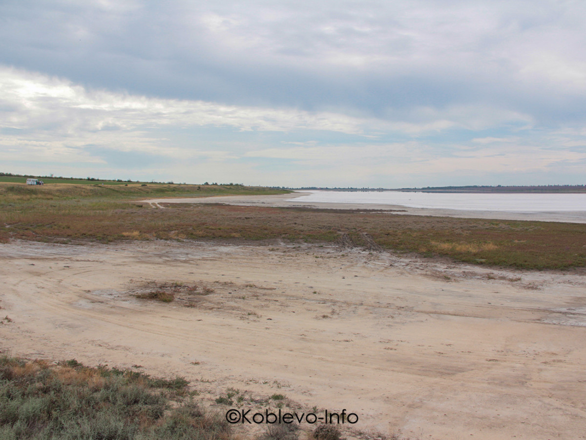 Грязь на соленом озере