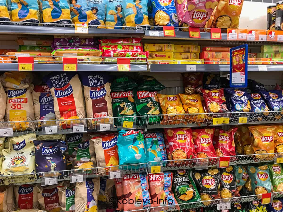 Снеки и чипсы в Коблево