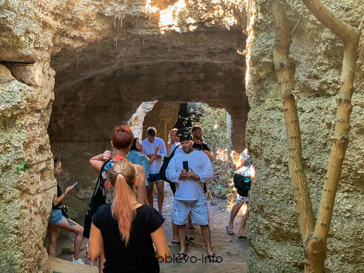 Исторические объекты на острове Березань