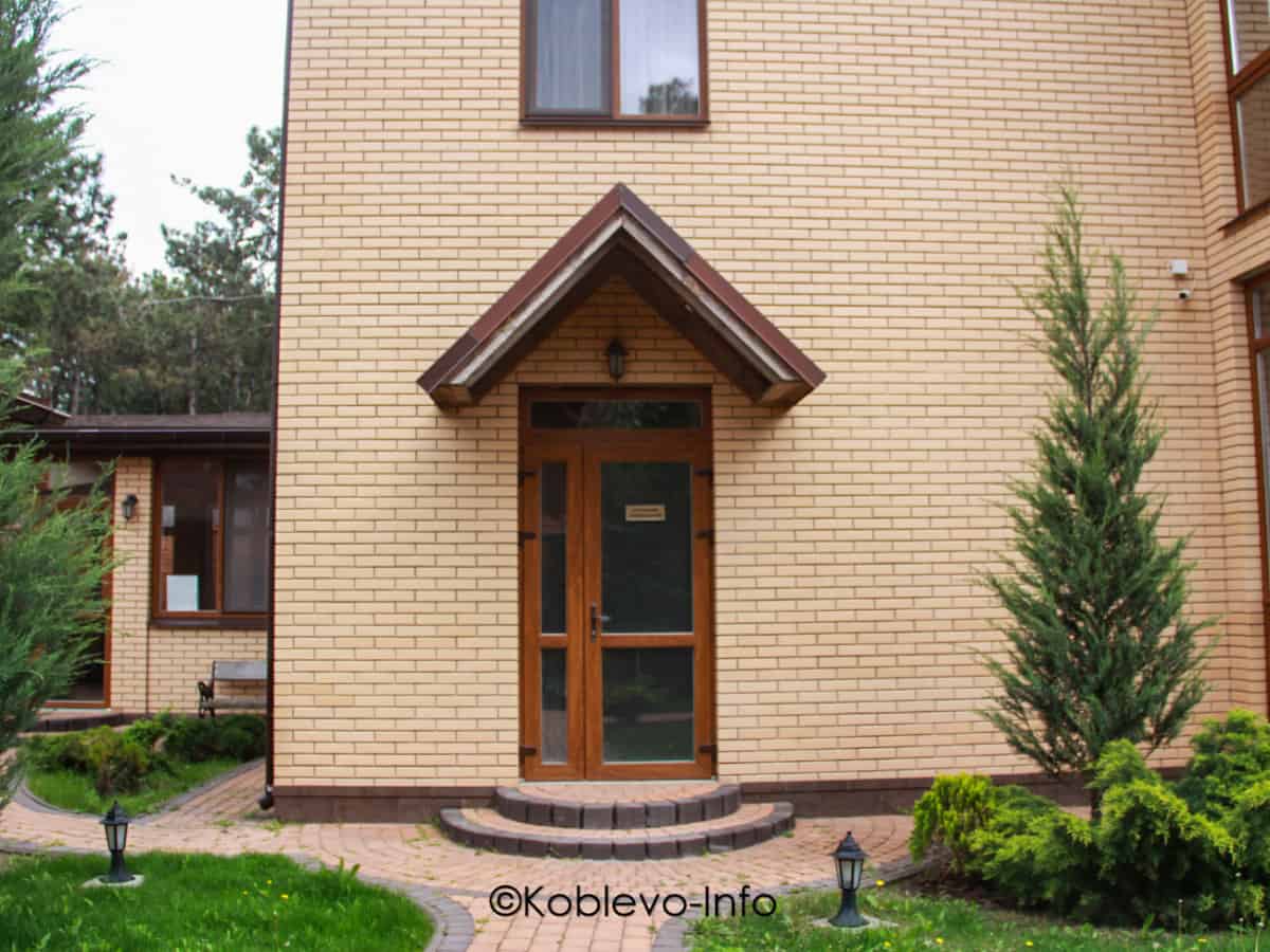 Снять коттедж Адмирал в Коблево