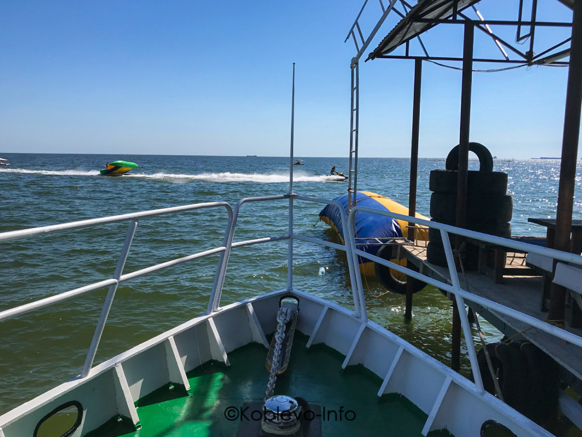 Сколько стоит прогулка на теплоходе в Коблево