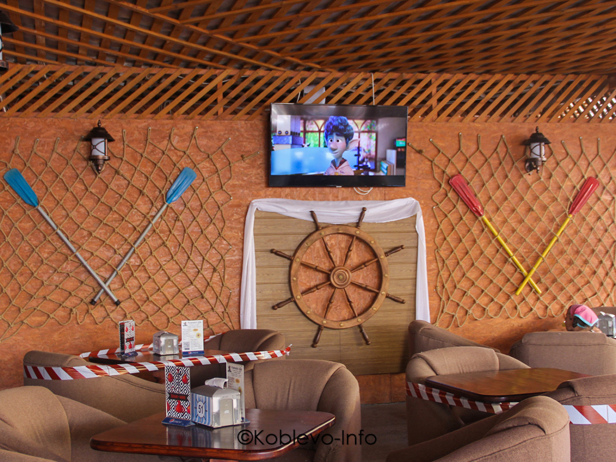 Забронировать столик в кафе Парус в Коблево