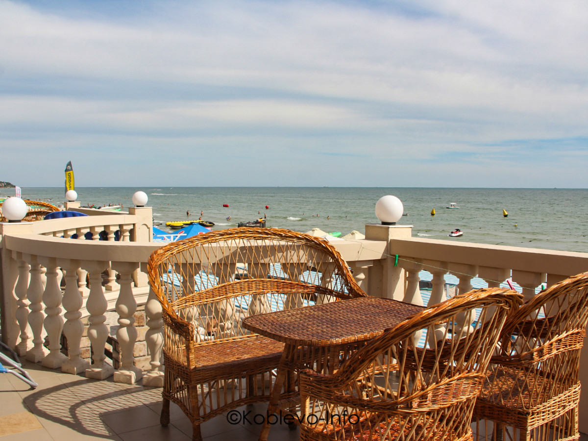 Снять номер с балконом в отеле Посейдон в Коблево