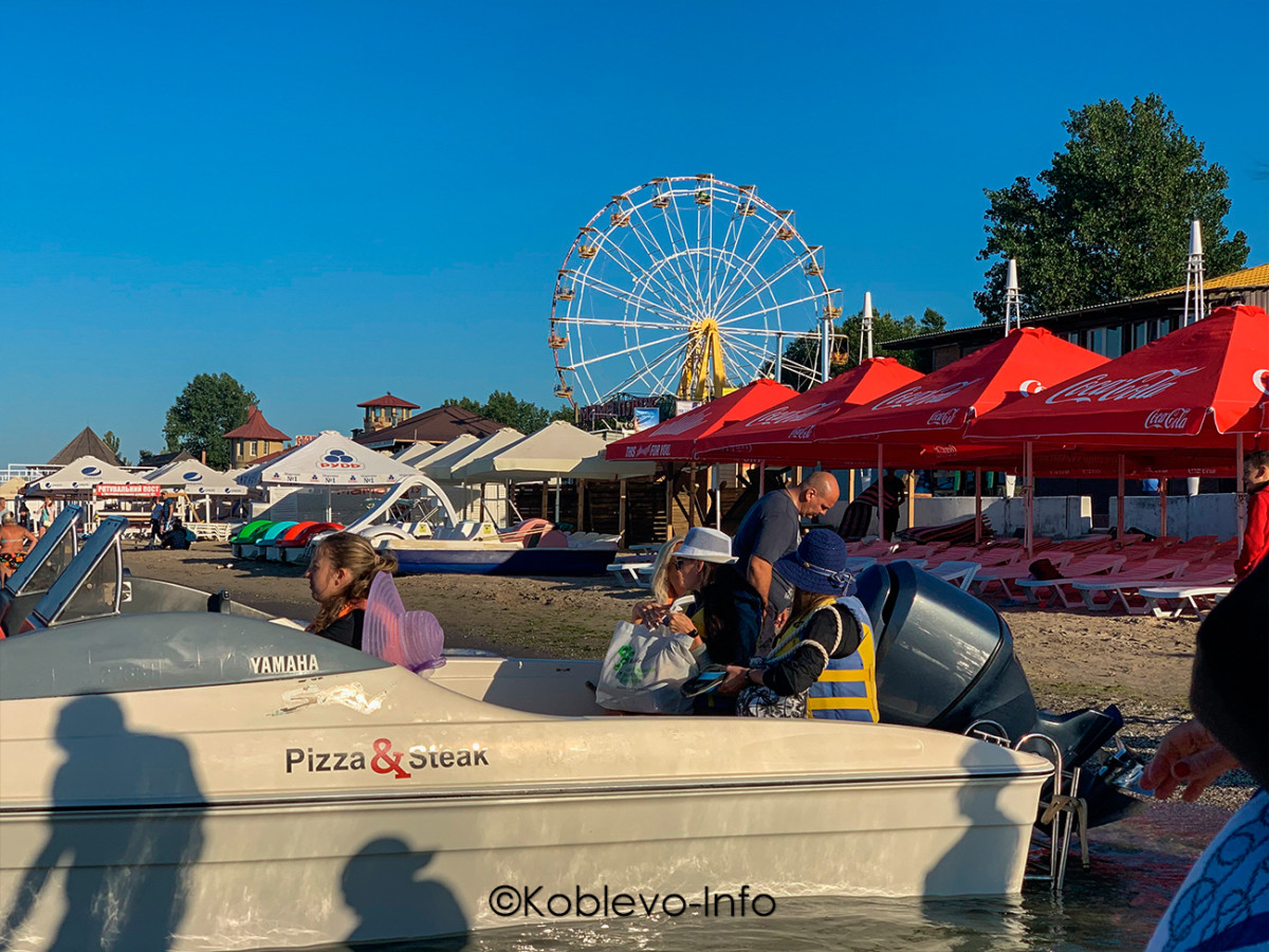 Катер на остров Березань