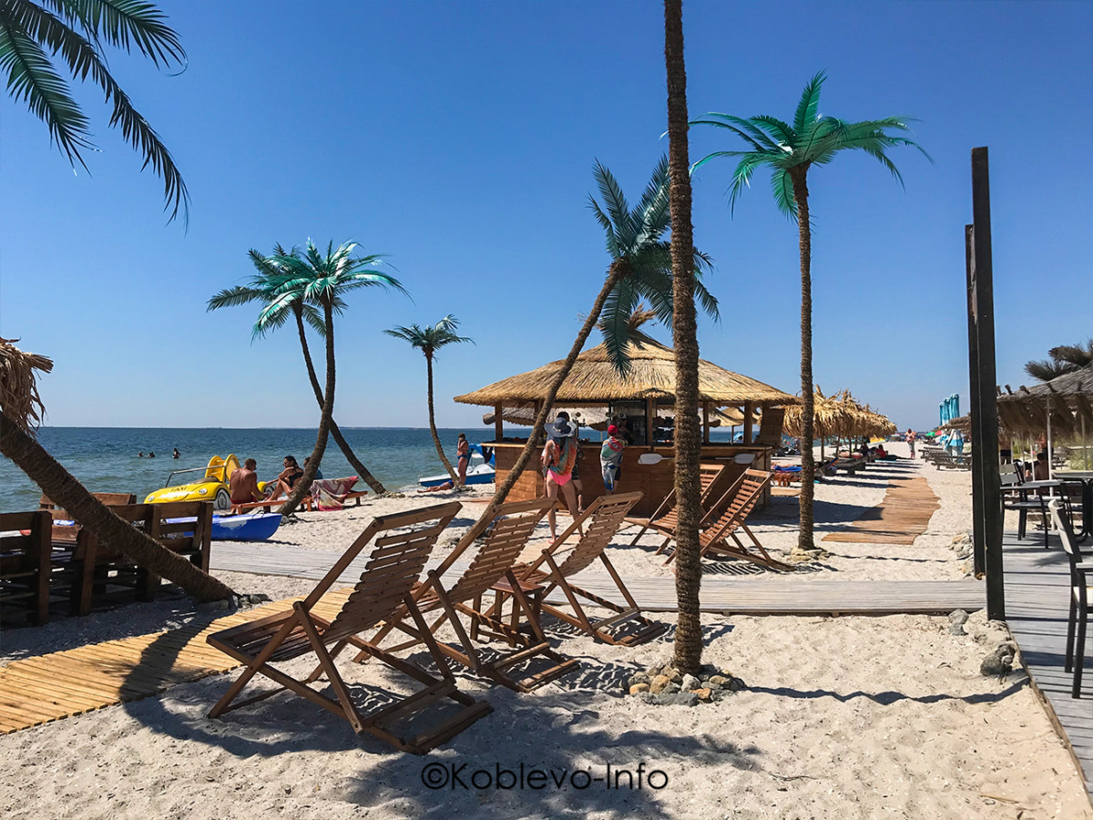 Отдых у моря на Кинбурнском полуострове